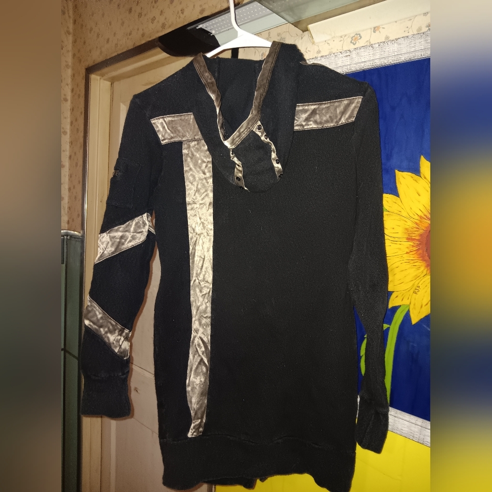 SALVAGE Vintage Gorgeous Black and Silk Silver Hooded Zippered Jacket. S - Picture 5 of 5